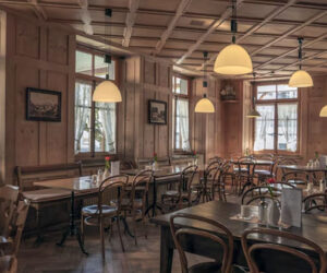 inspirasi kafe tema vintage untuk nongkrong